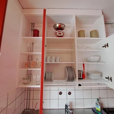 Back To Retro Yyterissae