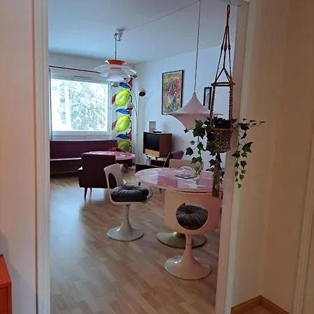 Back To Retro Yyterissae